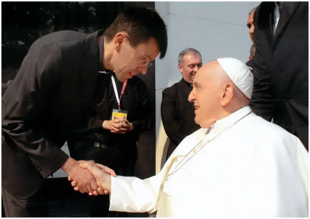 Papa Francisco em cinco palavras